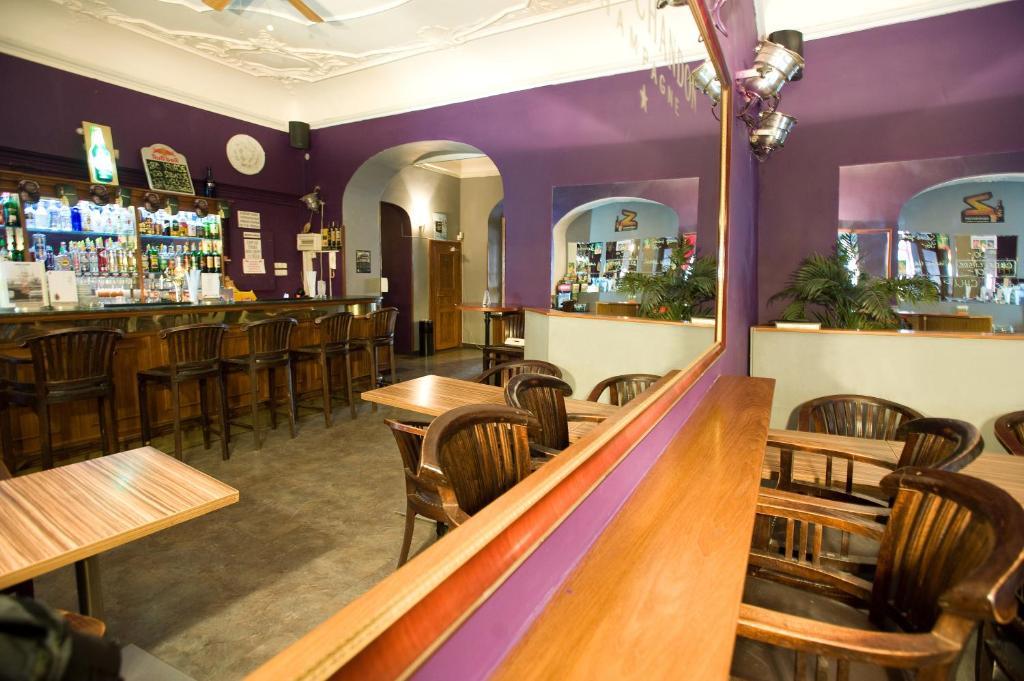 Club Hotel Praha Bagian luar foto