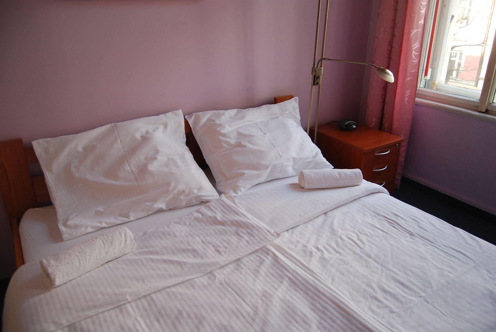 Club Hotel Praha Bagian luar foto