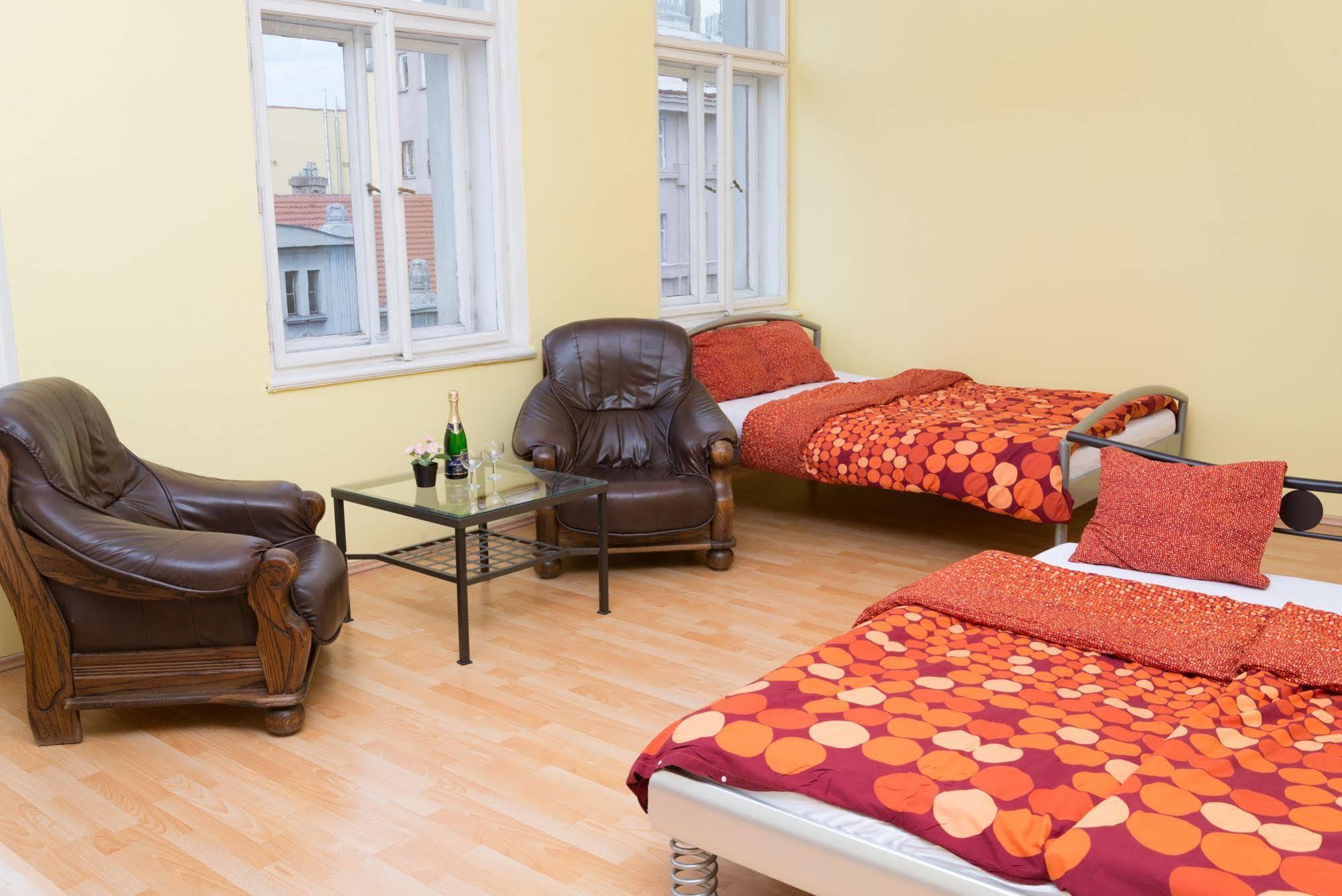 Club Hotel Praha Bagian luar foto
